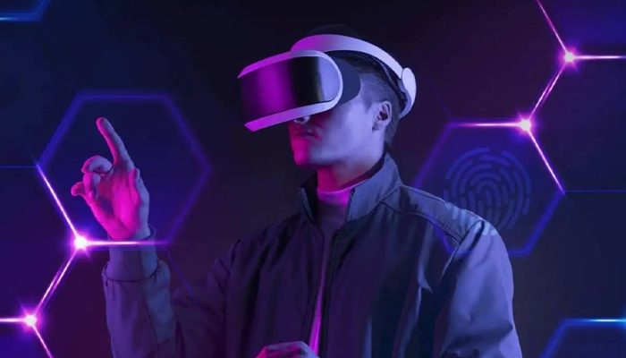 【AR/VR設備】復合年增長率將達35％ 探討中下游產業鏈新機遇